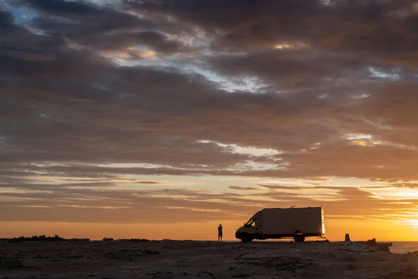 Coucher Lever Soleil Bord Mer Rocheuse Avec Remorque Voyage Ciel — Photo