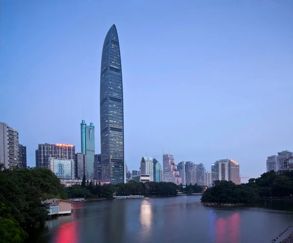 Kingkey Financial Center Kk100 Natten Shenzhen Kina — Stockfoto