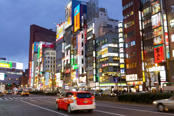 Уличная Жизнь Синдзюку Ночью Токио Метрополис Япония — стоковое фото
