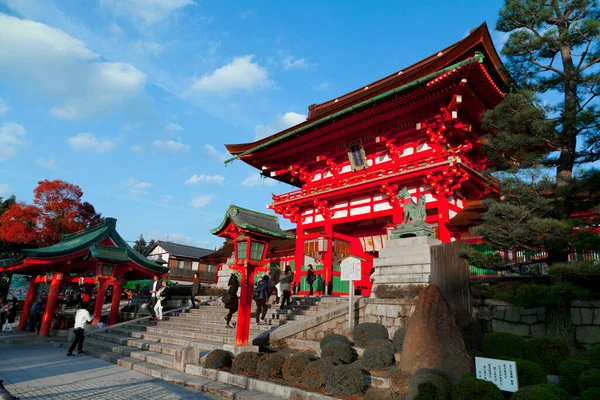 Wiele Osób Odwiedza Fushimi Inari Sanktuarium Kioto Japonia Fushimi Inari — Zdjęcie stockowe