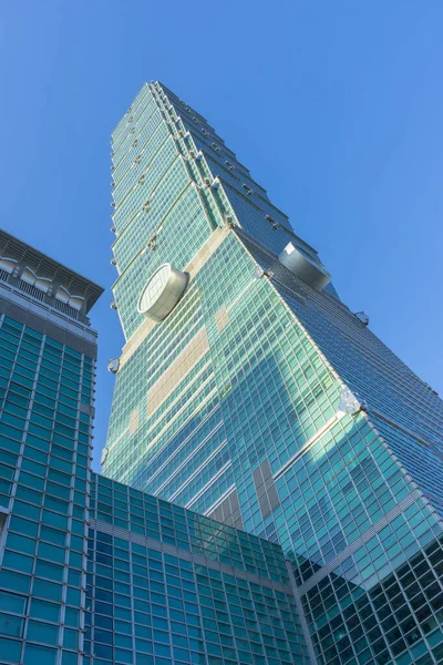 Taipei 101 Rascacielos Cielo Azul Taipei Taiwán —  Fotos de Stock