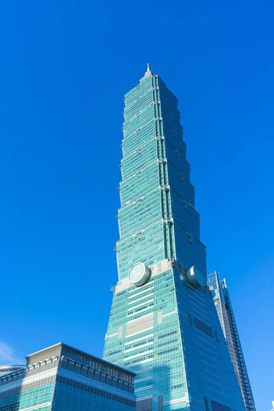 Taipei 101 Rascacielos Cielo Azul Taipei Taiwán —  Fotos de Stock