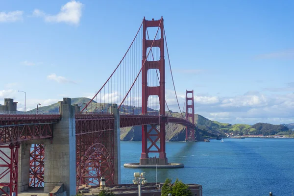 Golden Gate Bridge Fort Point Fine Winter Morning Backdrop Blue — Stock Photo, Image