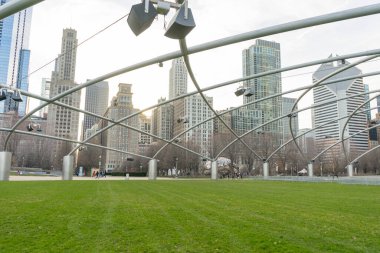 Jay Pritzker Pavyonu yazın Chicago, ABD 'deki Millennium Park' ta