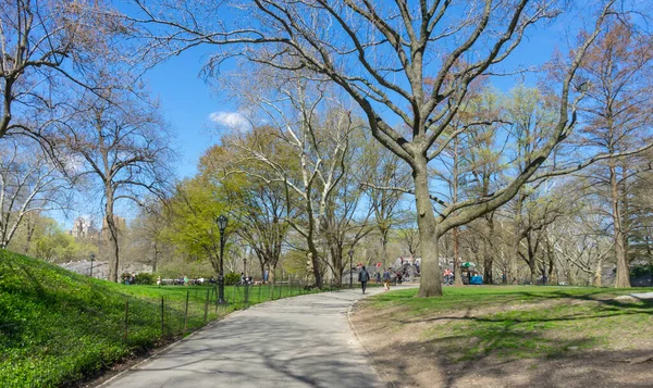 People Come Enjoy Spring Weather Central Park New York Usa — Stock Photo, Image