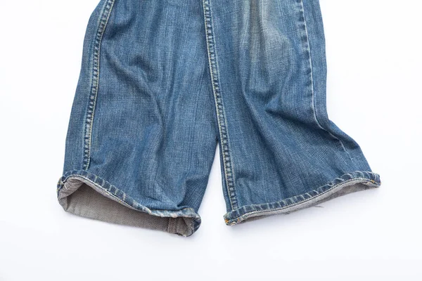 Blaue Jeans Mit Gelben Nähten Nahaufnahme Eines Modischen Jeans Und — Stockfoto