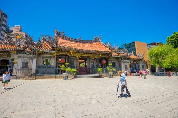 Entrada Principal Del Templo Longshan Con Cielo Azul Taipei Taiwán — Foto de Stock