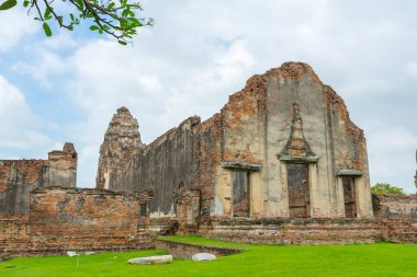 Lopburi, Tayland 'da Wat Phra Si Mahathat harabesi.