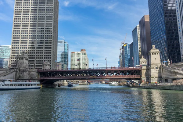 Вид Реку Чикаго Небоскребы Центре Чикаго Иллинойс Сша — стоковое фото