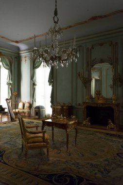 New York, ABD 'deki Metropolitan Sanat Müzesi' nde (the Met) oda içi görüntü Rönesans tasarımı dekorasyonu