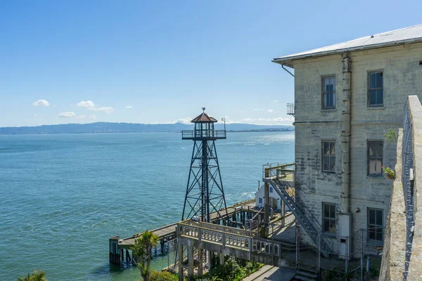 San Francisco California April 2018 Many Tourist Walking Alcatraz Island — Stock Photo, Image