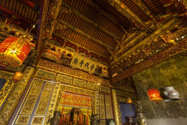 Elaborate Detailed Leong San Tong Khoo Kongsi Clanhouse Penang Malaysia — Stock Photo, Image