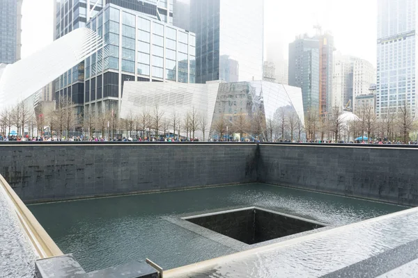 New York City Kwietnia 2018 Memorial Pool Ponury Dzień Nowym — Zdjęcie stockowe