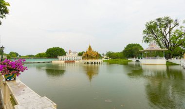 Aisawan Dhipaya Asana Köşkü Bang-Pa-In Yaz Sarayı, Tayland.