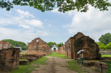 Phra Narai Ratchaniwet veya Kral Narais Sarayı 'ndaki 12 kraliyet deposu. Lopburi, Tayland.