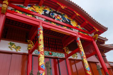 Japonya 'nın Naha, Okinawa kentindeki Shuri Şatosu' na seyahat