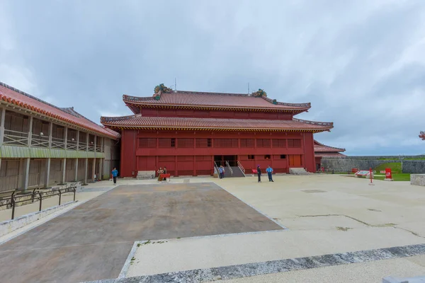 Turistické Cestování Zámku Shuri Světového Dědictví Naha Okinawa Japonsko — Stock fotografie