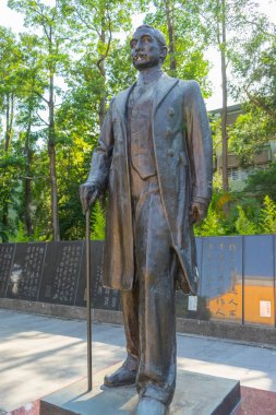 TAIPEI, TAIWAN - 6 Ağustos 2018: Sun Yat-Sen Anıtı içinde Dr.Sun Yat-Sen 'in bronz heykeli.