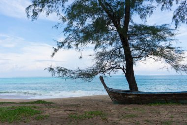 Phuket, Tayland 'daki Mai Khao plajı.
