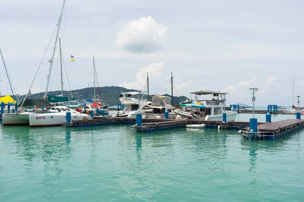 Phuket Thailand Sep 2017 Many Luxury Yachts Moored Chalong Pieron — Stock Photo, Image