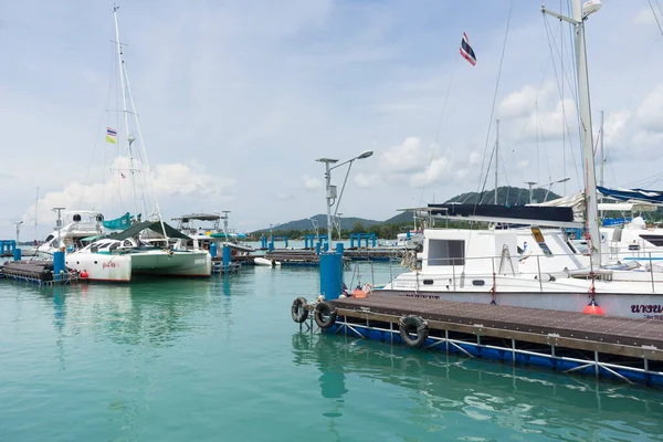 Phuket Thailand Sep 2017 Many Luxury Yachts Moored Chalong Pieron — Stock Photo, Image