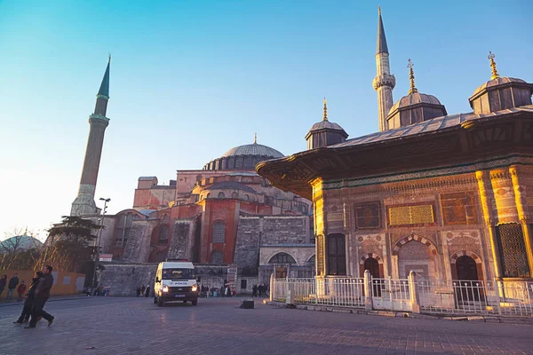 Istanbul Turquie Déc 2015 Mosquée Bayezid Istanbul Avec Des Personnes — Photo