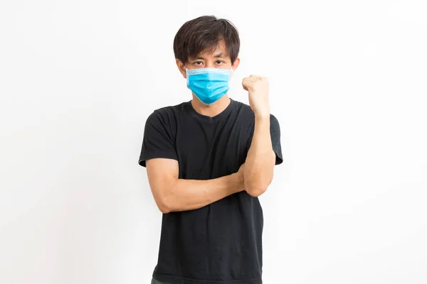 Stilig Medelålders Asiatisk Man Casual Svart Shirt Och Mask Isolerad — Stockfoto