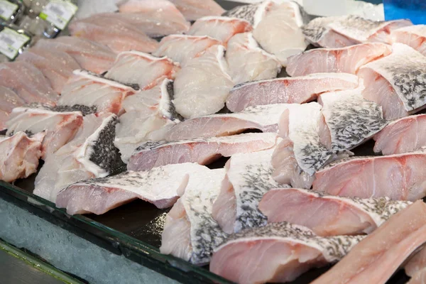 Roher Fisch Auf Dem Markt — Stockfoto