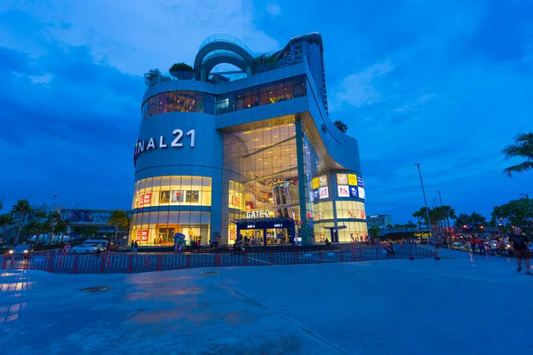 stock image Pattaya, Thailand - Aug 29, 2019: The Terminal 21 shopping center at twilight light in Pattaya, Thailand on August 29, 2019.