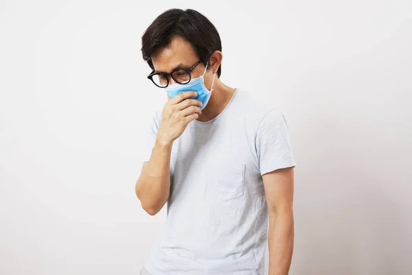 Bello Uomo Asiatico Mezza Età Casual Bianco Shirt Maschera Viso — Foto Stock