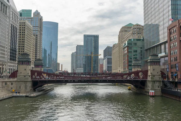 Chicago Illinois Abril 2018 Vista Del Río Chicago Los Rascacielos —  Fotos de Stock