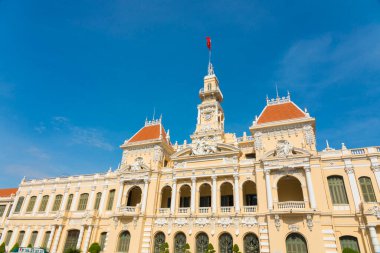Halk Komitesi veya Ho Chi Minh Belediye Binası Ho Chi Minh City, Vietnam 'da mavi gökyüzü.