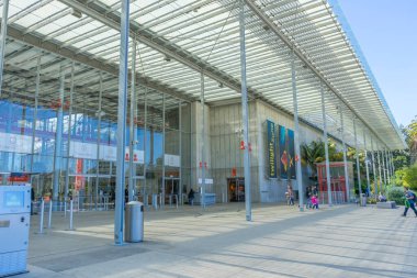 SAN FRANCISCO, CA, ABD - 21 Nisan 2018: San Francisco, CA 'da Kaliforniya Bilimler Akademisi' nin gündüz görünümü.