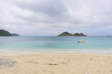 Tropikal adası olan güzel sahil