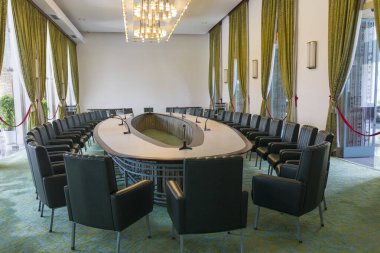 Ho Chi Minh, Vietnam - 17 Ekim 2019: Ho Chi Minh City, Vietnam 'da Bağımsızlık Sarayı' ndaki toplantı odası.