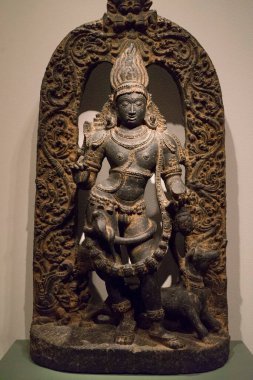 Müzedeki Budist heykelciliği kapat.