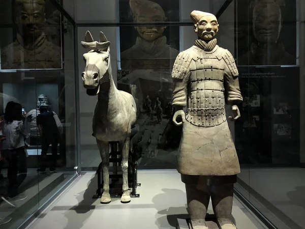2019 Terracotta Soldier Horse Figures Qin Shi Huang Grave Mausoleum — 스톡 사진
