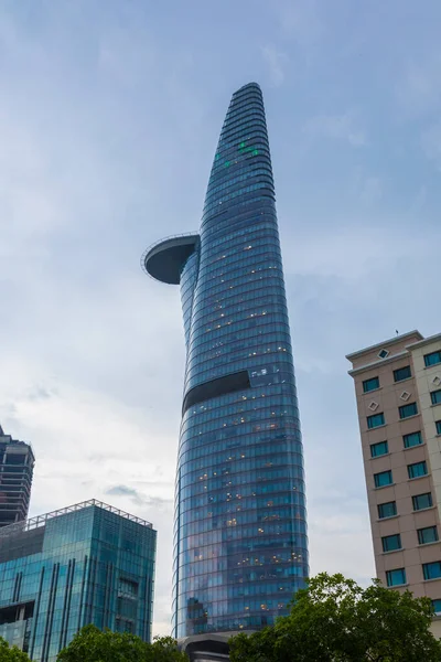 Widok Nowoczesne Wieżowce Bitexco Financial Tower Chi Minh City Wietnam — Zdjęcie stockowe