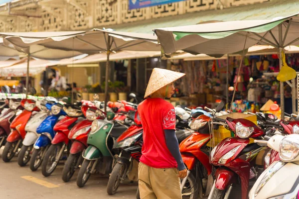 Chi Minh Vietnam Oct 2019 Des Vietnamiens Non Identifiés Marchent — Photo