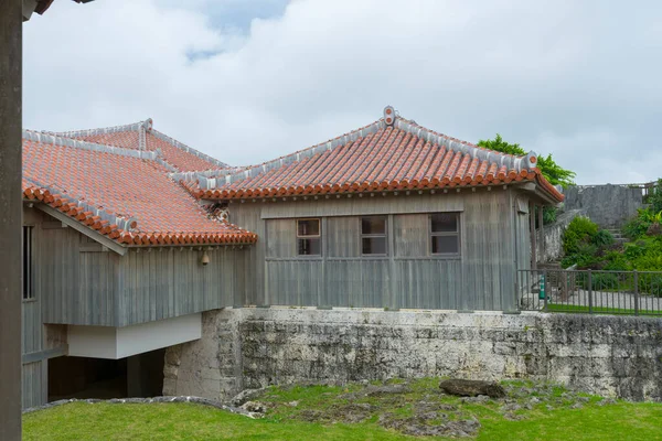 Zamknij Szczegółowe Informacje Architekturze Ścian Dachu Zamku Shuri Okinawa Japonia — Zdjęcie stockowe