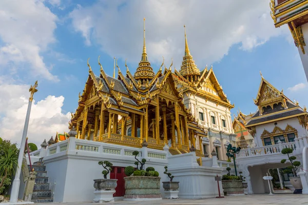 Hermoso Aporn Pimok Hall Cerca Chakri Throne Hall Gran Palacio — Foto de Stock