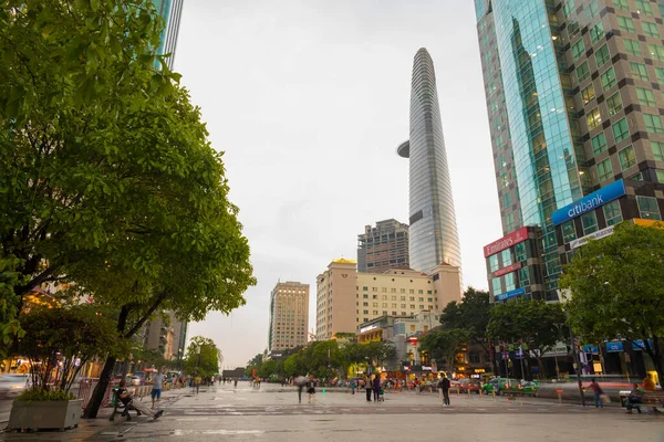 Chi Minh Wietnam Październik 2019 Widok Nowoczesnych Wieżowców Bitexco Financial — Zdjęcie stockowe
