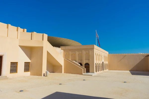 Tradiční Arabská Architektura Otevřeným Nádvořím Dauhá Katar — Stock fotografie