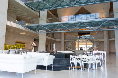 Doha, Katar - 23 Kasım 2019: Katar Doha, Katar 'daki İslam Sanatları Müzesi.