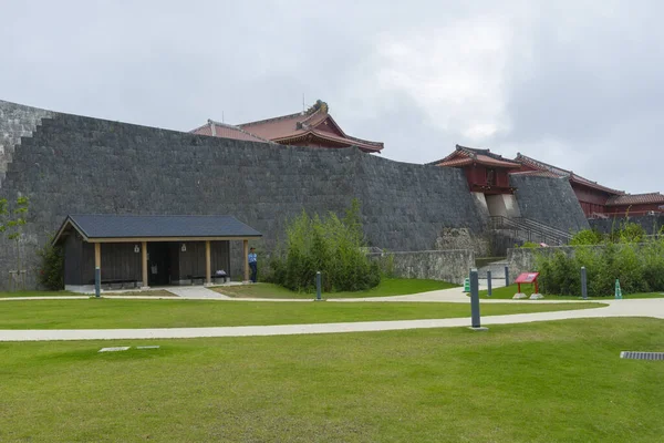Okinawa Japón Junio 2019 Vista Muralla Del Castillo Shuri Parque —  Fotos de Stock