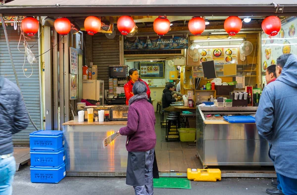 Tokio Japan Januar 2020 Händler Der Meeresfrüchte Auf Dem Tsukiji — Stockfoto