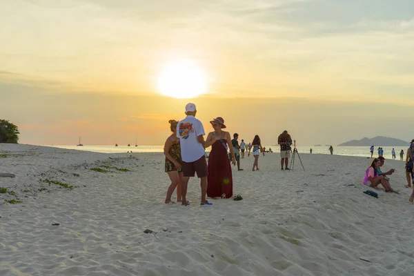 Satun Thailandia Marzo 2021 Molti Turisti Vengono Godersi Vista Del — Foto Stock