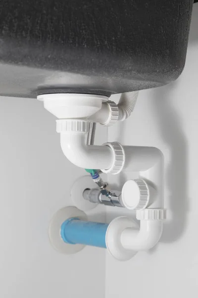 Entwässerungssystem Unter Der Modernen Spüle Küchenspüle Eines Hauses — Stockfoto