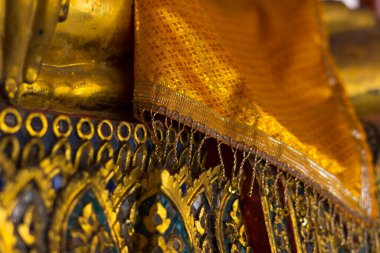 Wat Pho 'da Buda' nın elinin ve tabanının yakın çekimi..