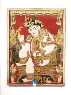 Müzedeki çerçeveli resmin görünümü